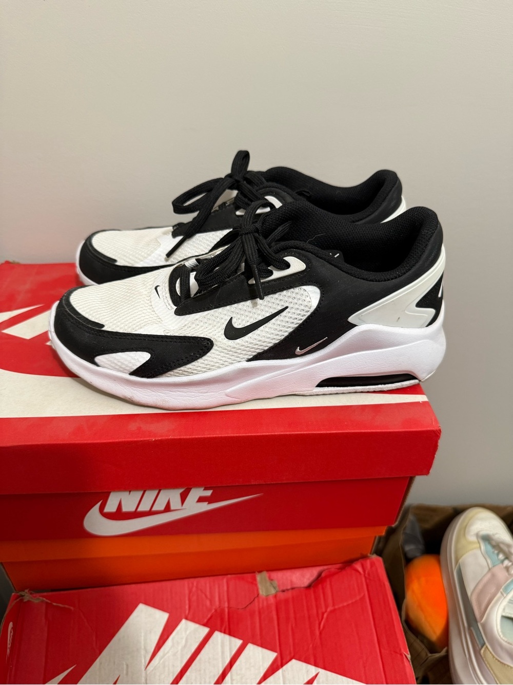 Nike Women’s Air Max Bolt - used a few times but in good condition!